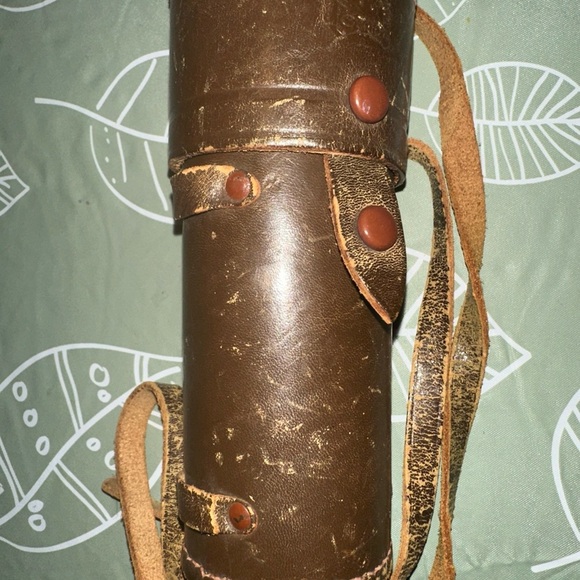 Canon Silver and Brown Camera Lens with Case - Picture 4 of 6